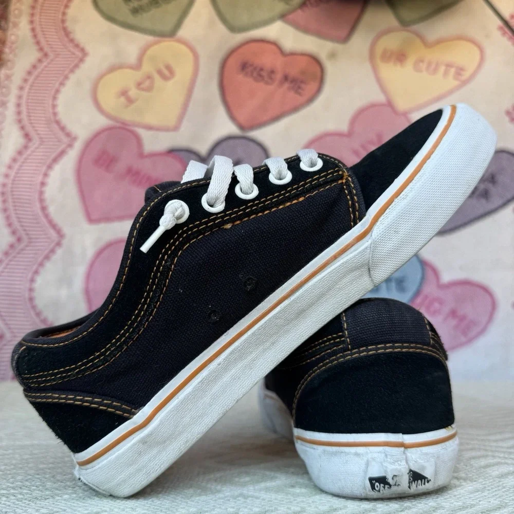 Size 7 - VANS Chukka‎ Low (Denim) Black White Sneakers